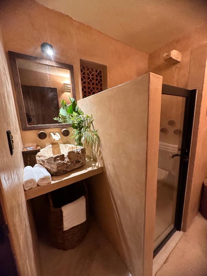 Casa Silice Guesthouse Valladolid  Eksteriør billede