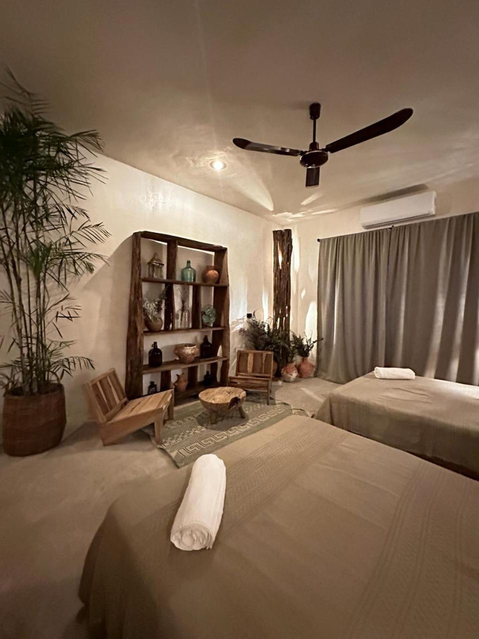Casa Silice Guesthouse Valladolid  Eksteriør billede